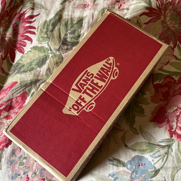 VANS Size 7 YOUTH Glow-In-Dark Martian UFO Earth Astronaut $79 NEW - Picture 15 of 16